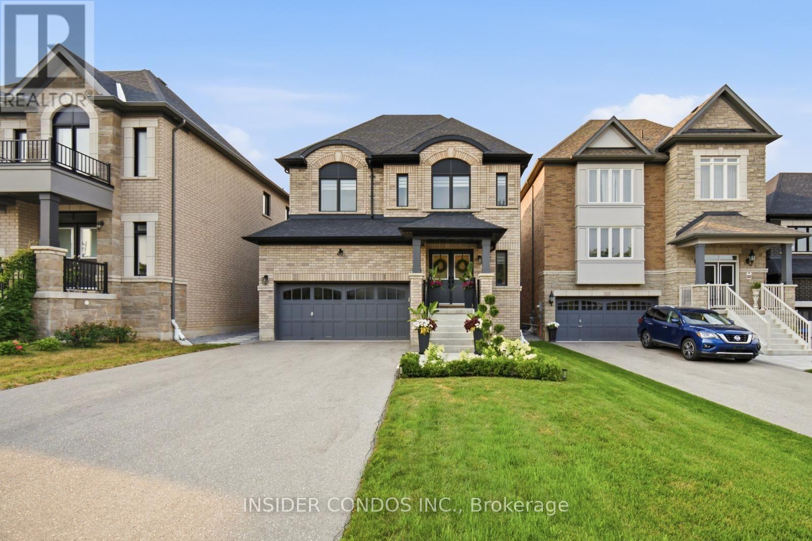 1521 STOVELL CRESCENT - 1
