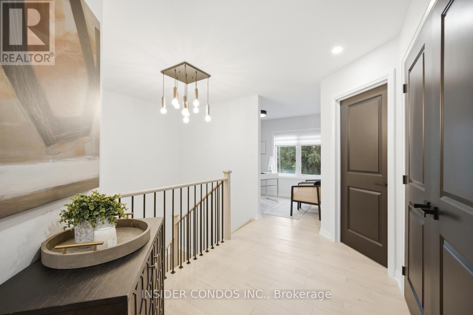 1521 STOVELL CRESCENT - 27