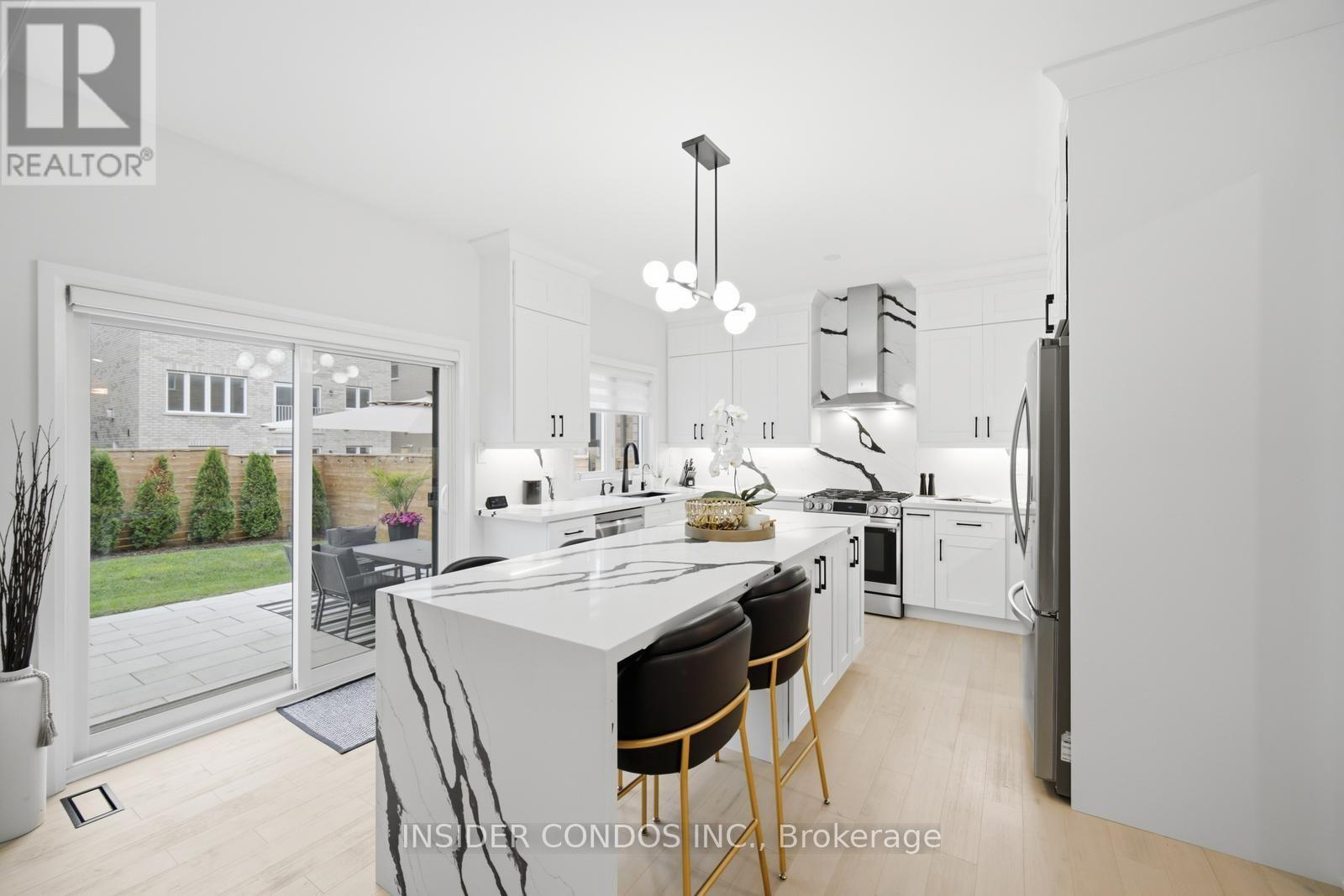 1521 STOVELL CRESCENT - 9