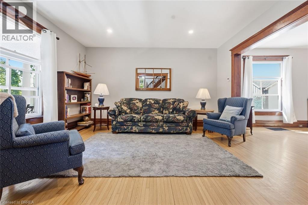 73 GRAND RIVER Street S - Image 11
