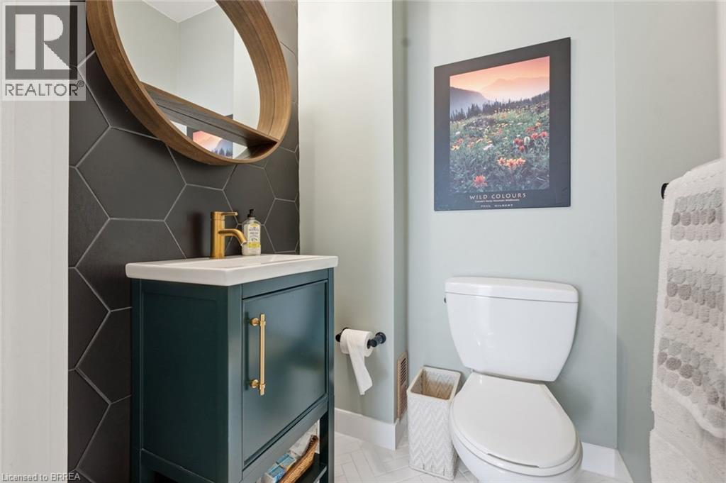 73 GRAND RIVER Street S - Image 18