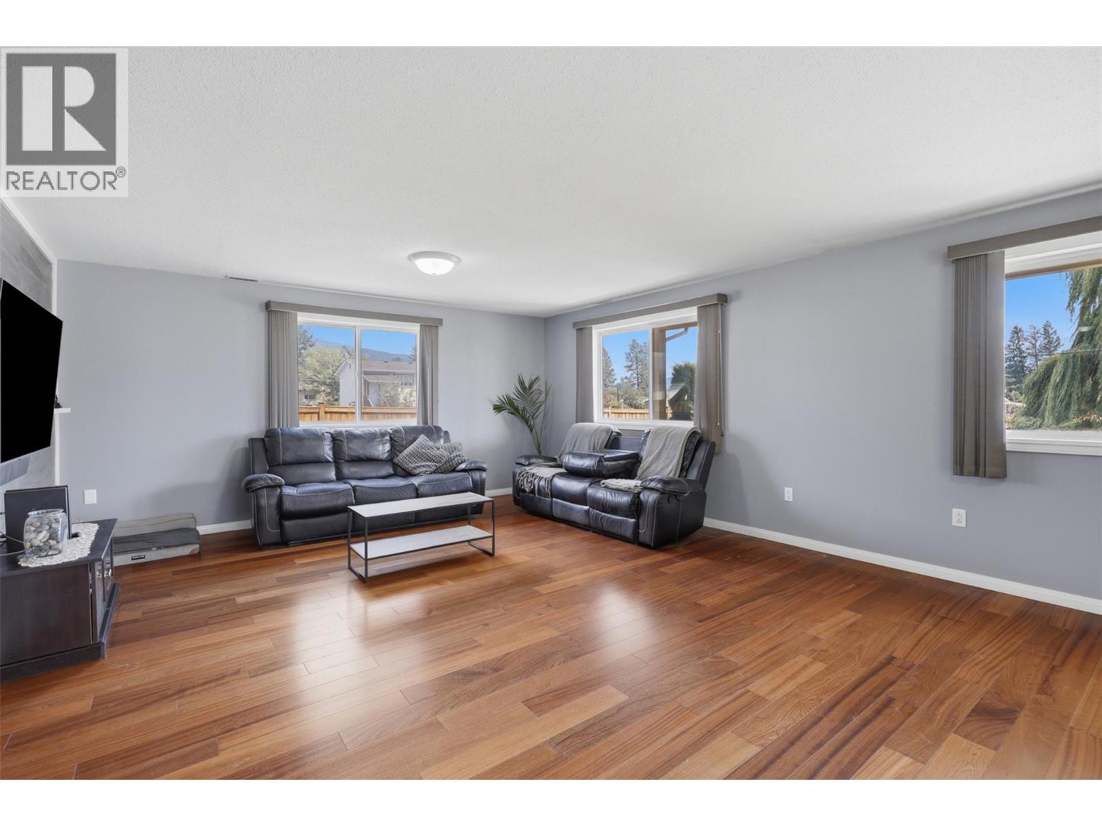 471 WOODWARD Avenue - 12