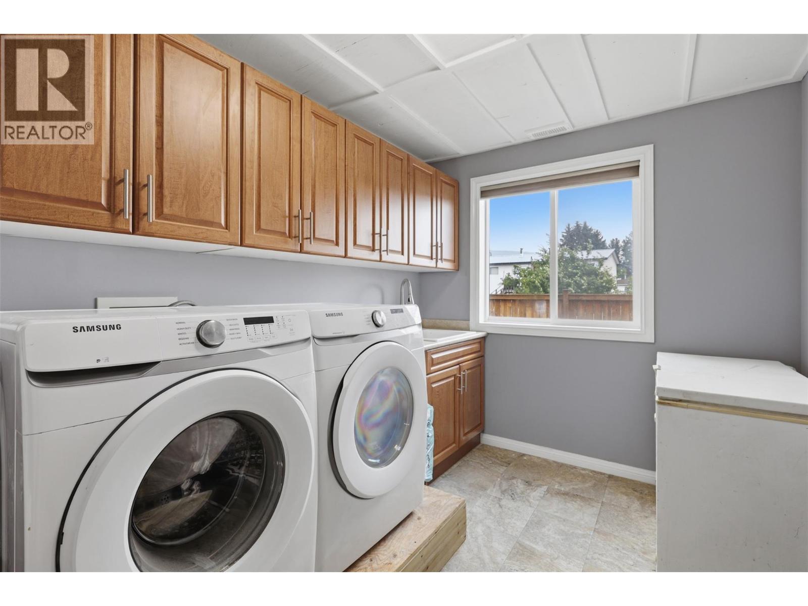 471 WOODWARD Avenue - 47