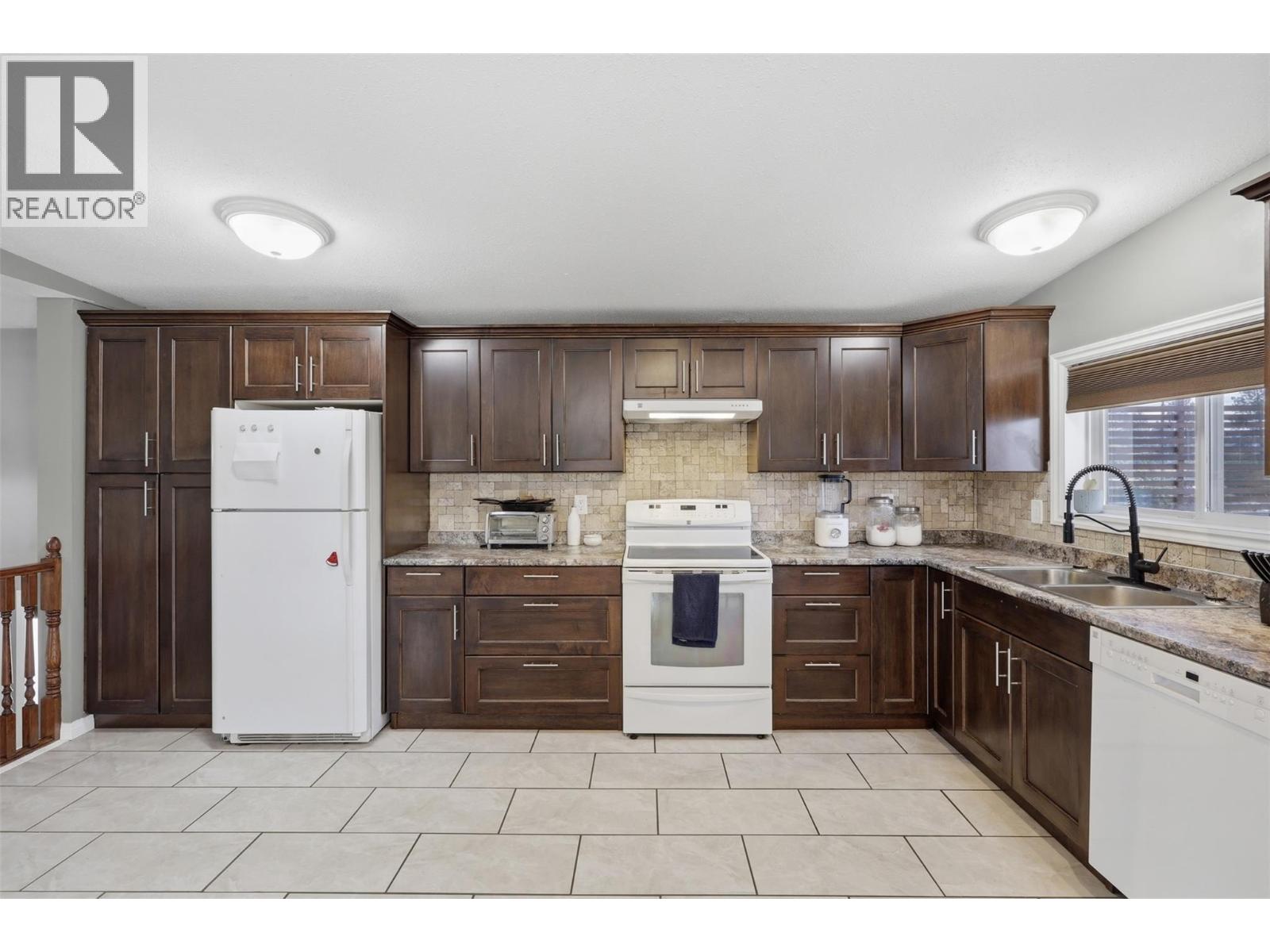 471 WOODWARD Avenue - 29