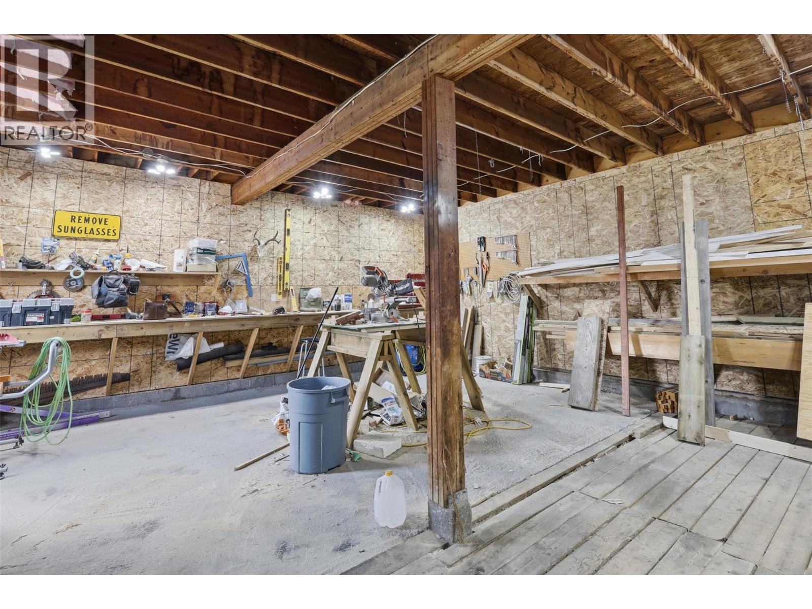 471 WOODWARD Avenue - 59