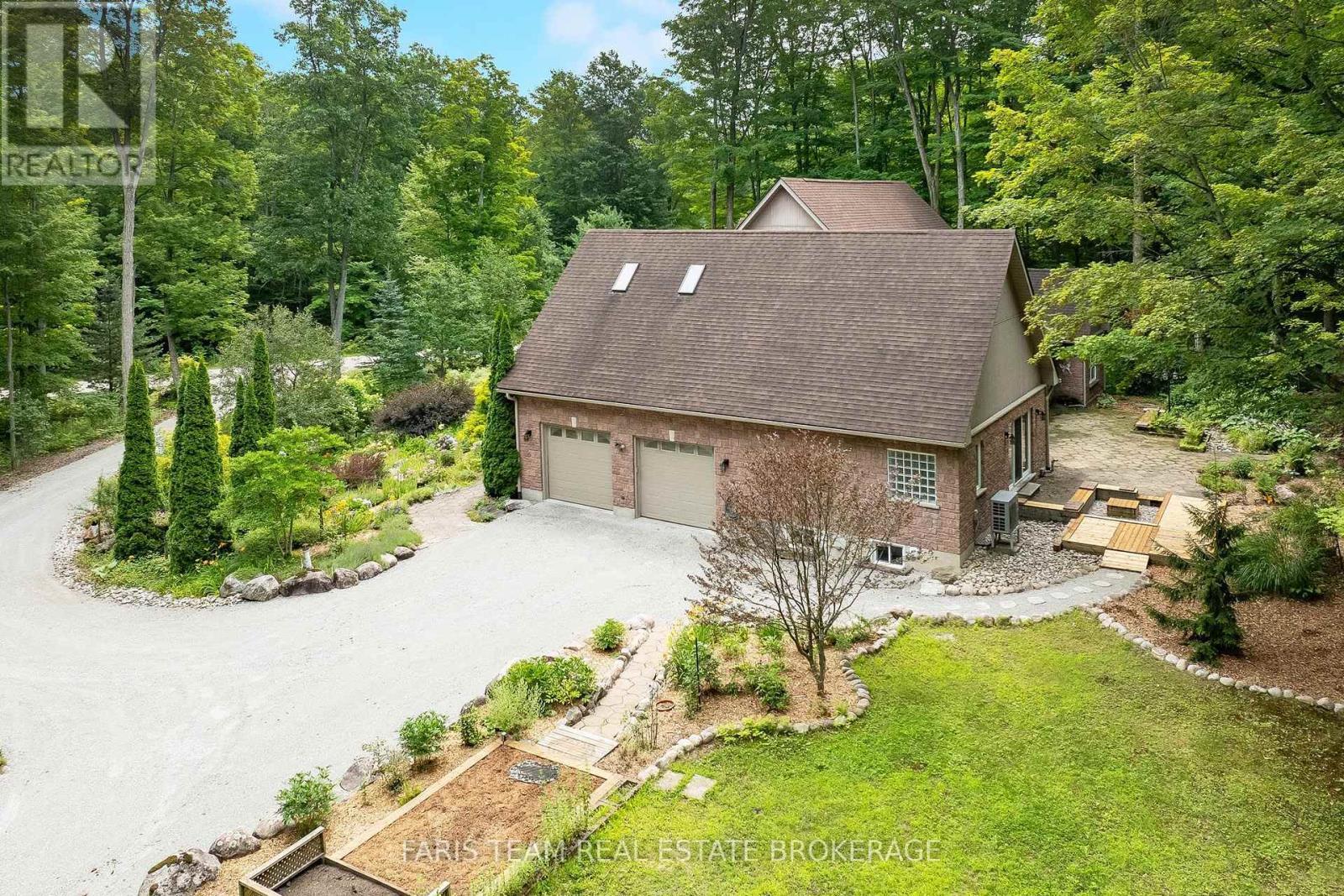 105 COPELAND CREEK DRIVE - Image 42
