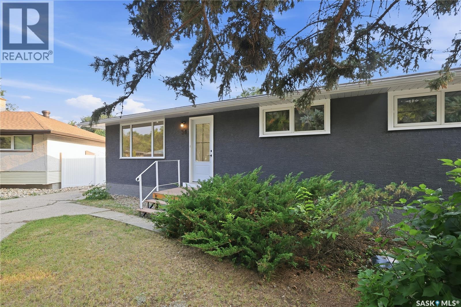 34 Ottawa PLACE, Regina — photo 2