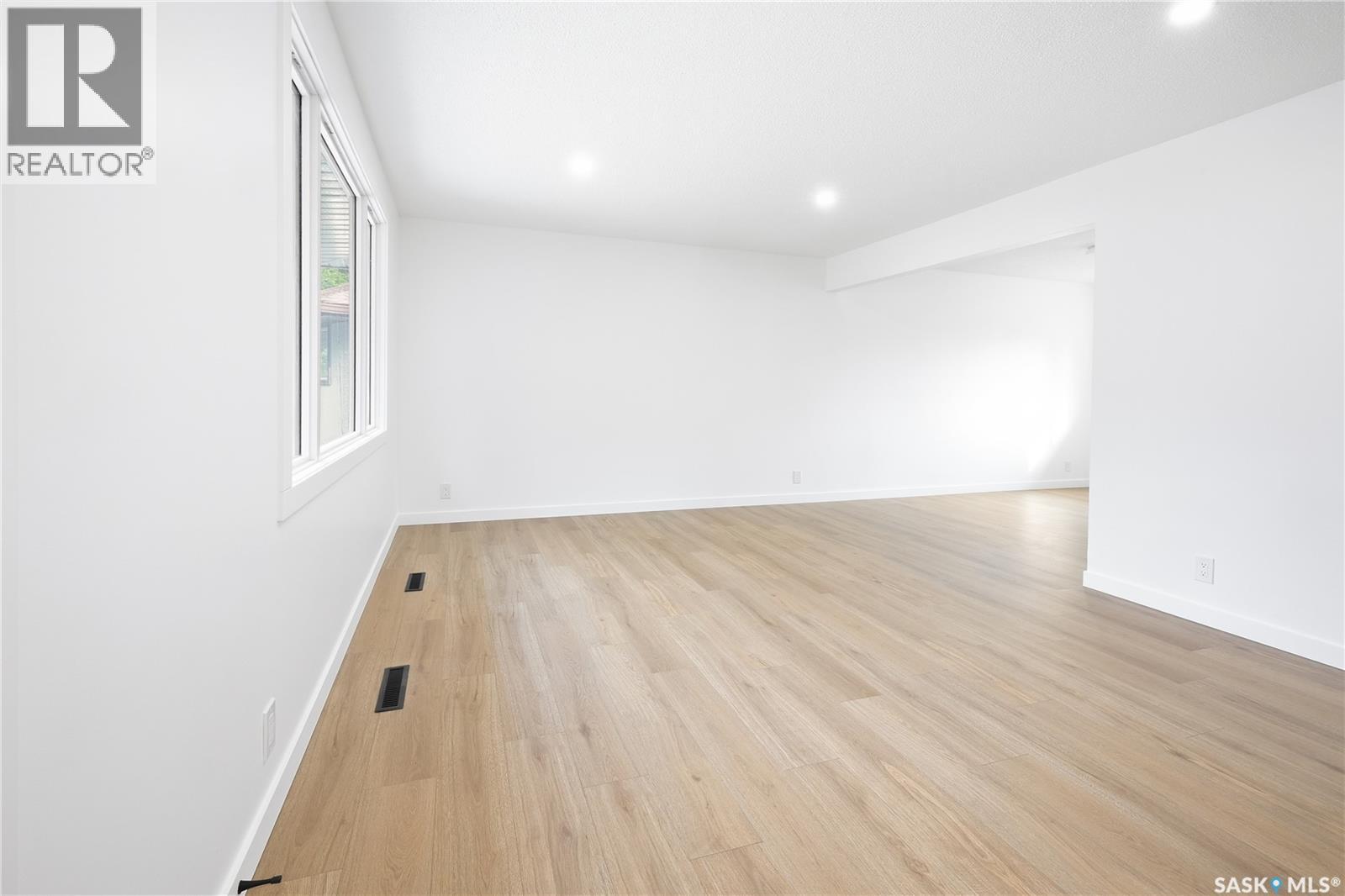 34 Ottawa PLACE, Regina — photo 3