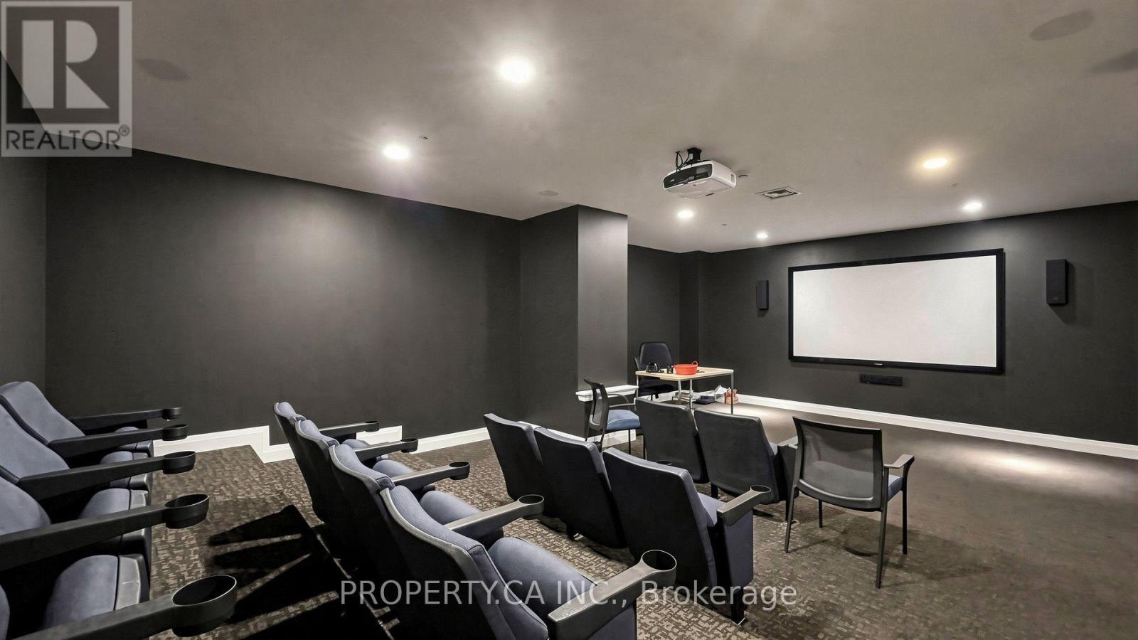 #516 24 WOODSTREAM BOULEVARD - 38