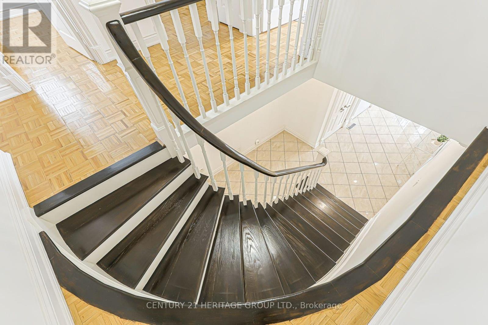 476 BRITANNIA AVENUE - 13