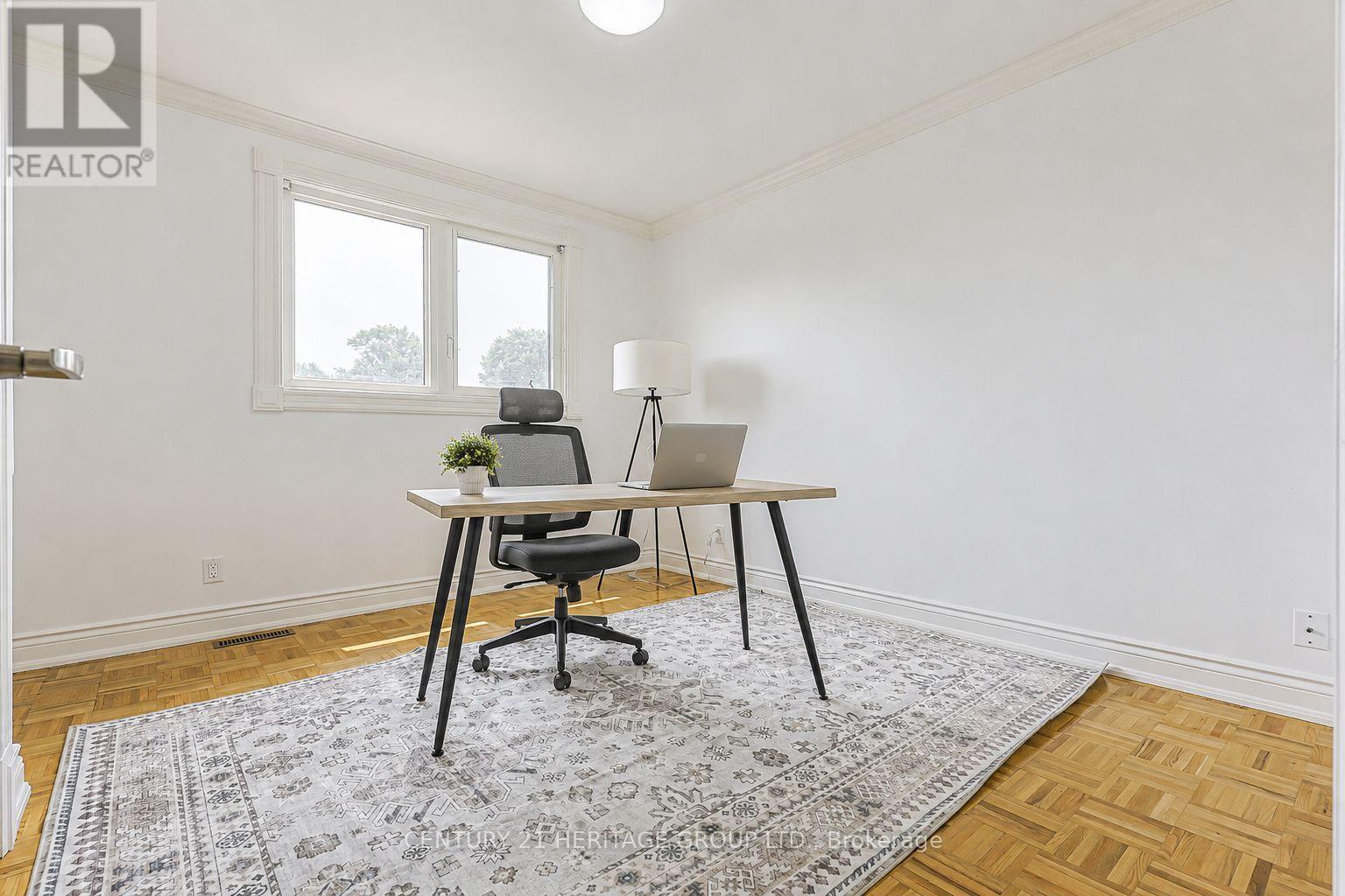 476 BRITANNIA AVENUE - 18