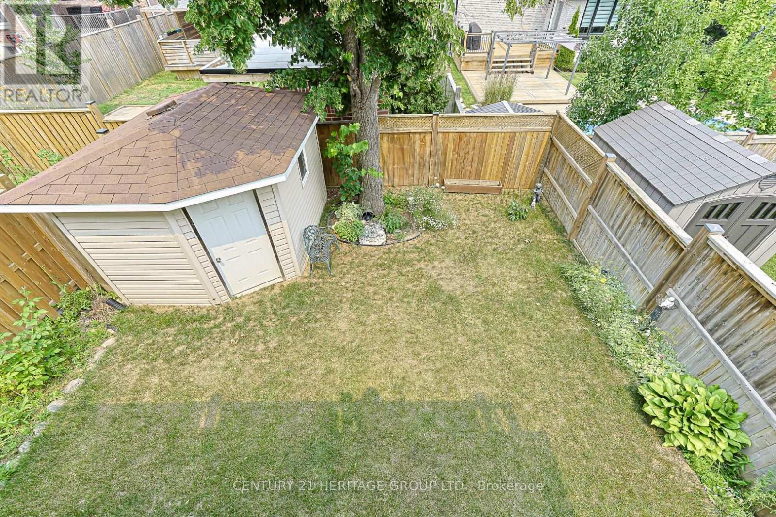 476 BRITANNIA AVENUE - 32