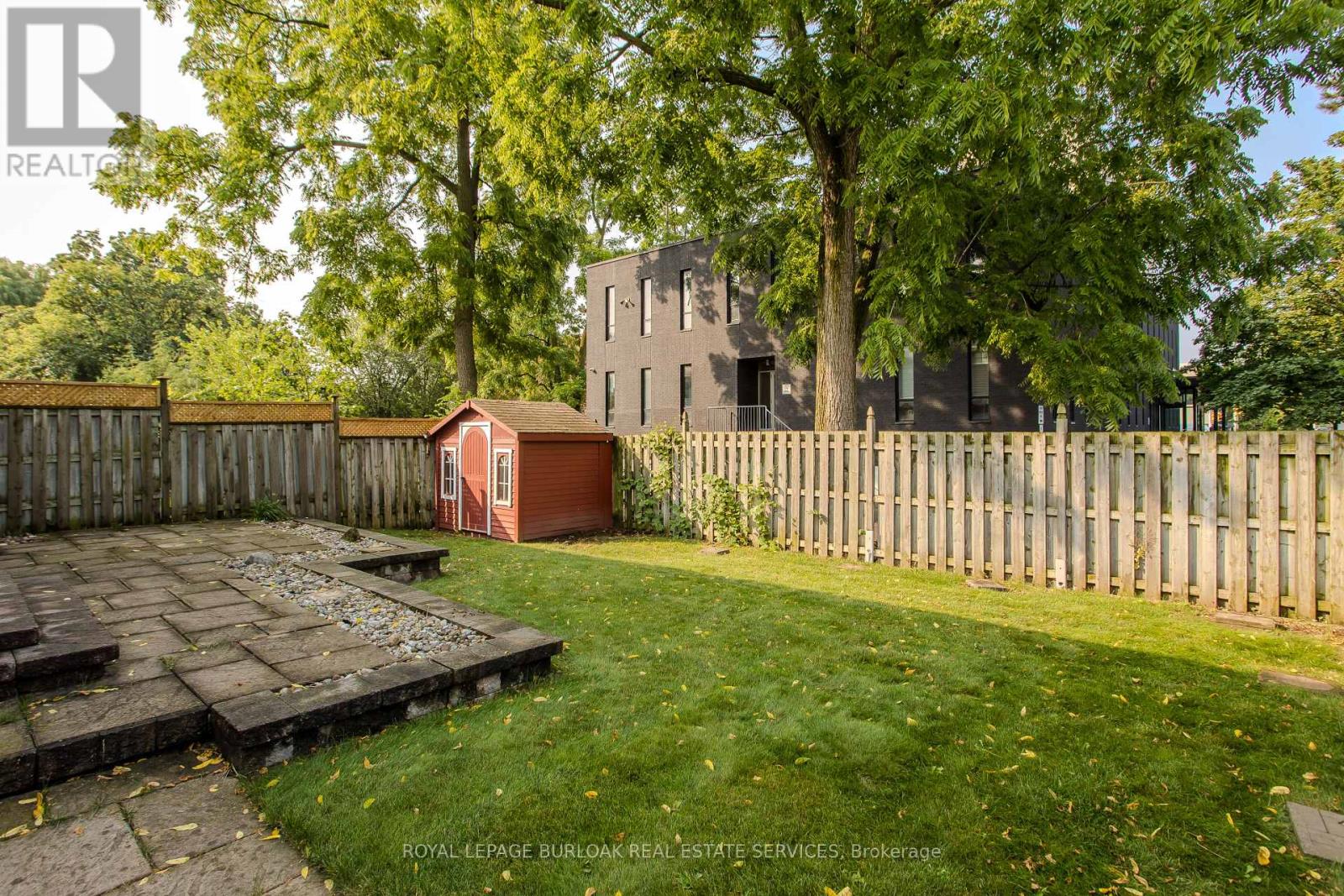 2010 GROVETREE LANE - Image 4
