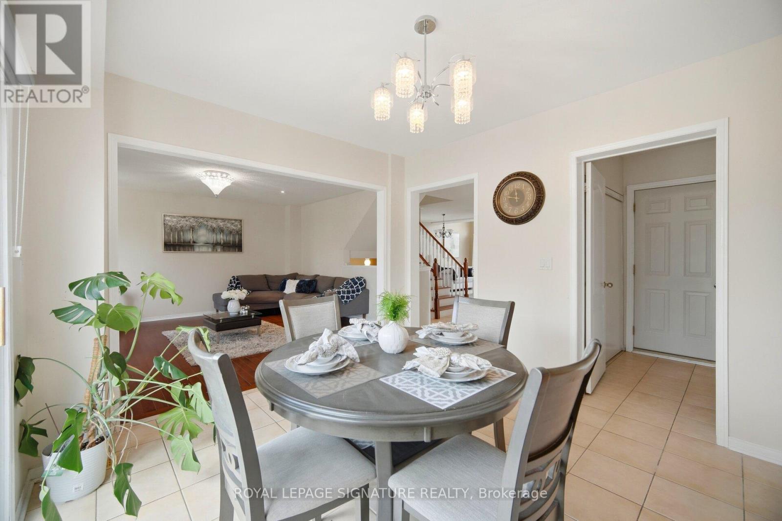 34 NINA PLACE N - 15