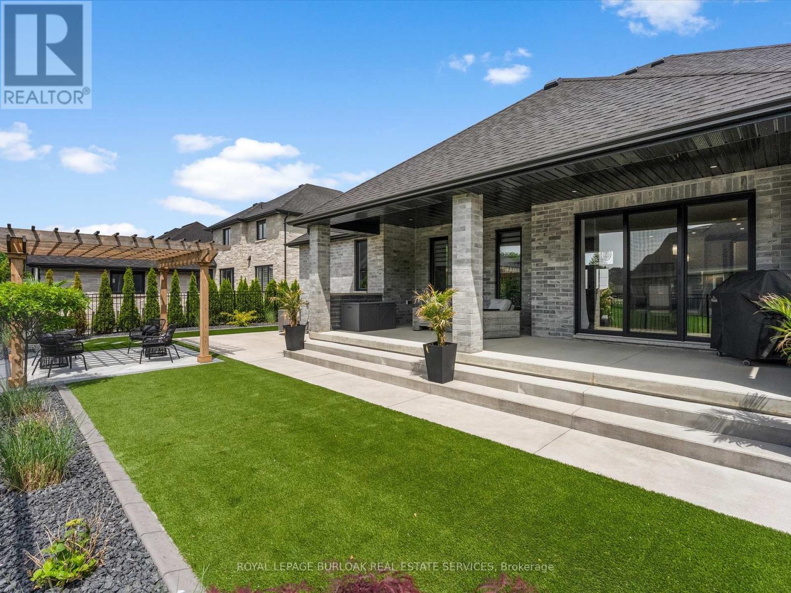 351 OLD TECUMSEH ROAD - 39
