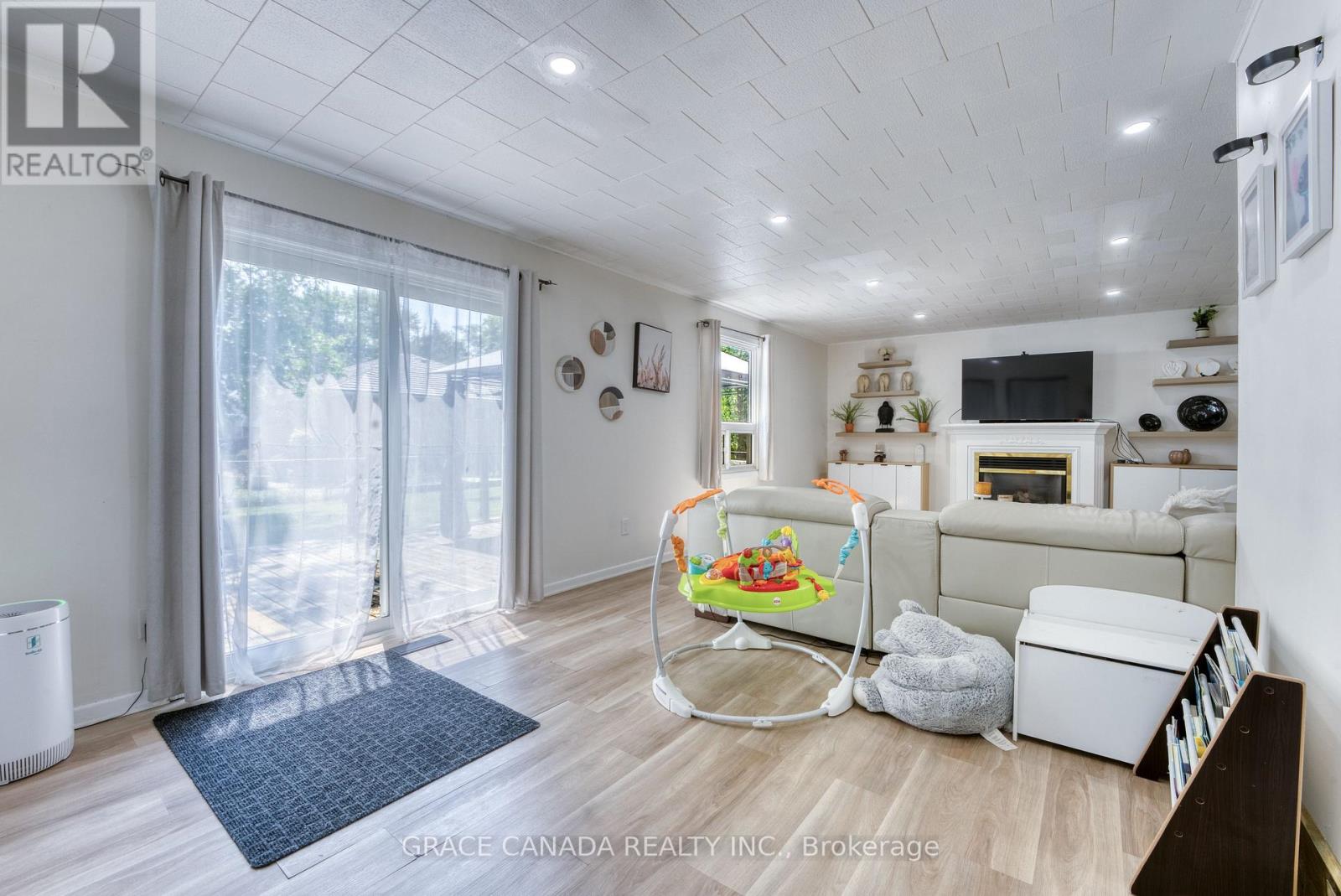 12437 ST THOMAS STREET - 22