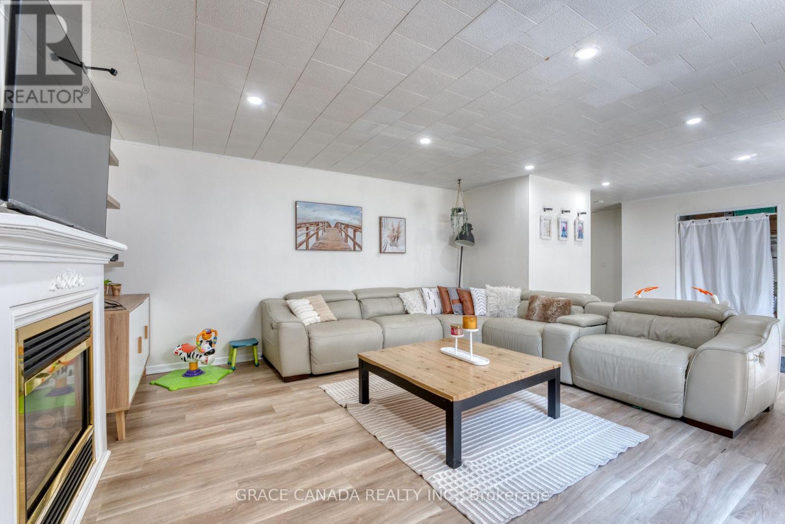 12437 ST THOMAS STREET - 23