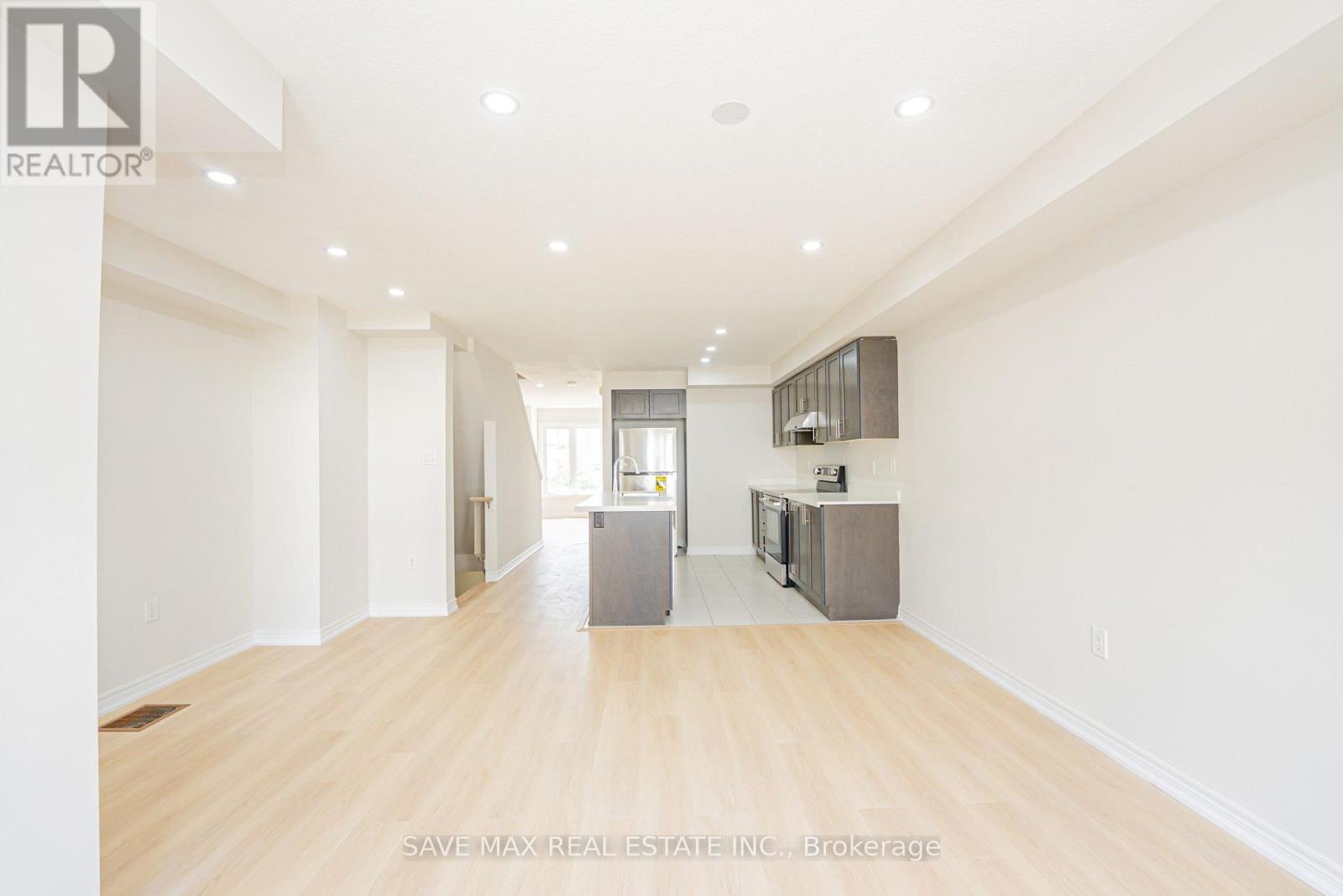 410 LINDEN DRIVE - 13