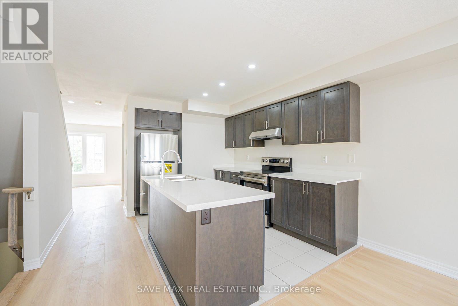 410 LINDEN DRIVE - 15