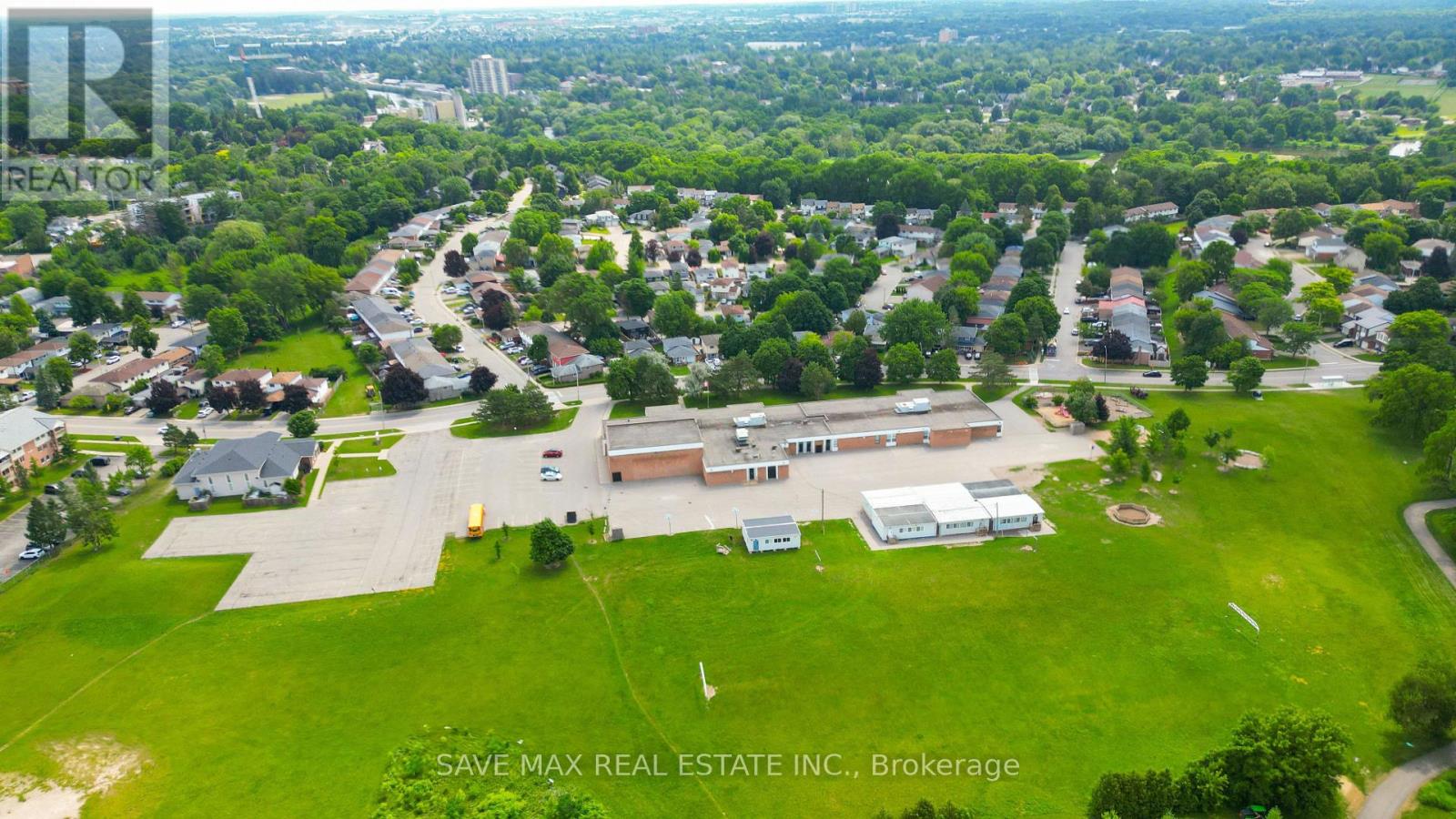 410 LINDEN DRIVE - 40