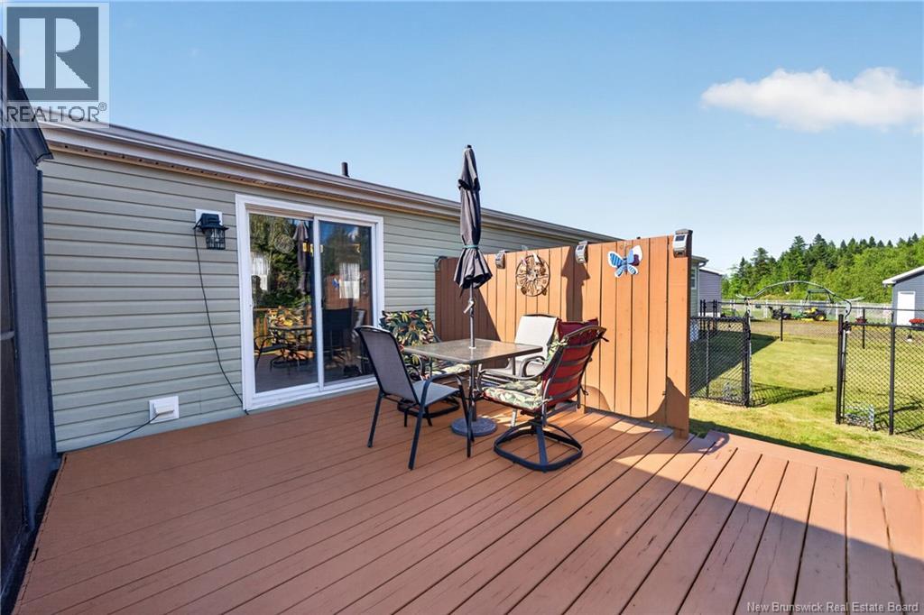 98 Hayward - Image 37