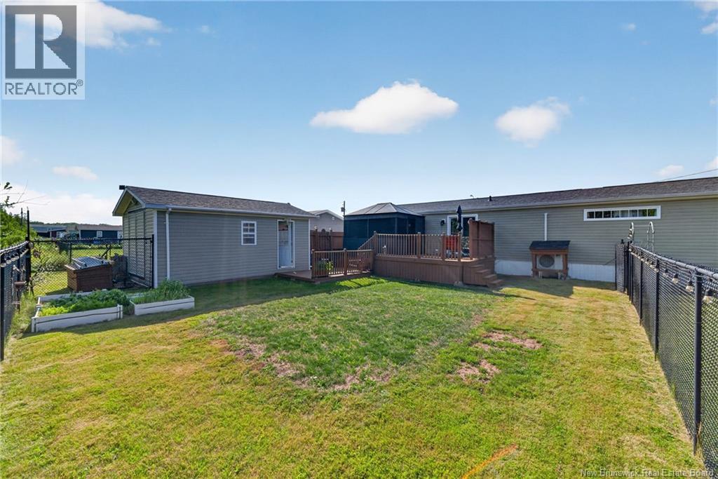 98 Hayward - Image 36