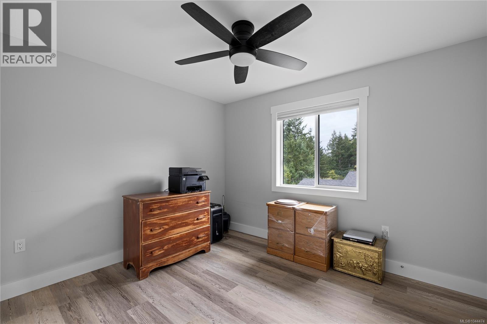 242 Sunningdale Rd E - 16