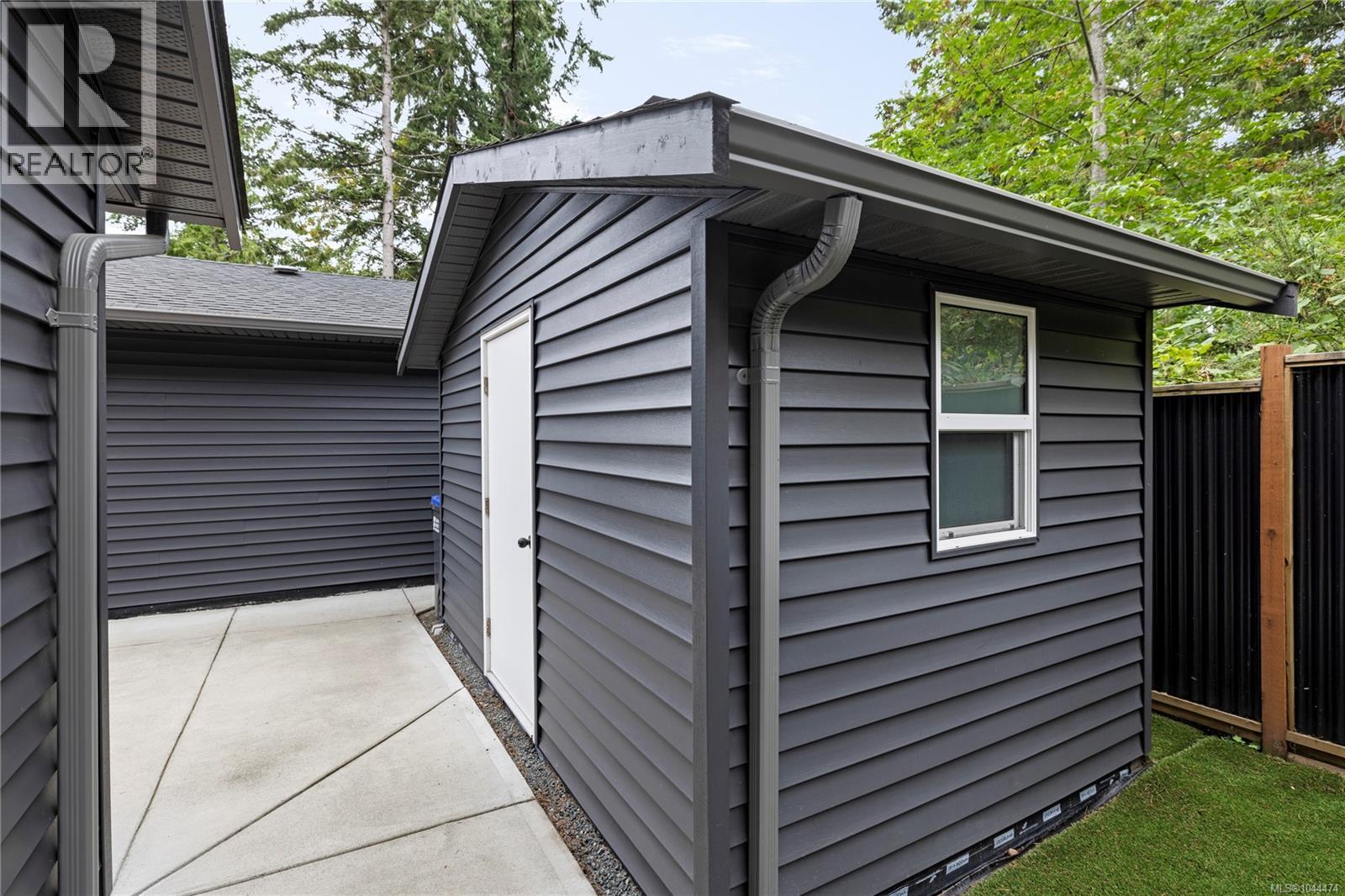 242 Sunningdale Rd E - 23