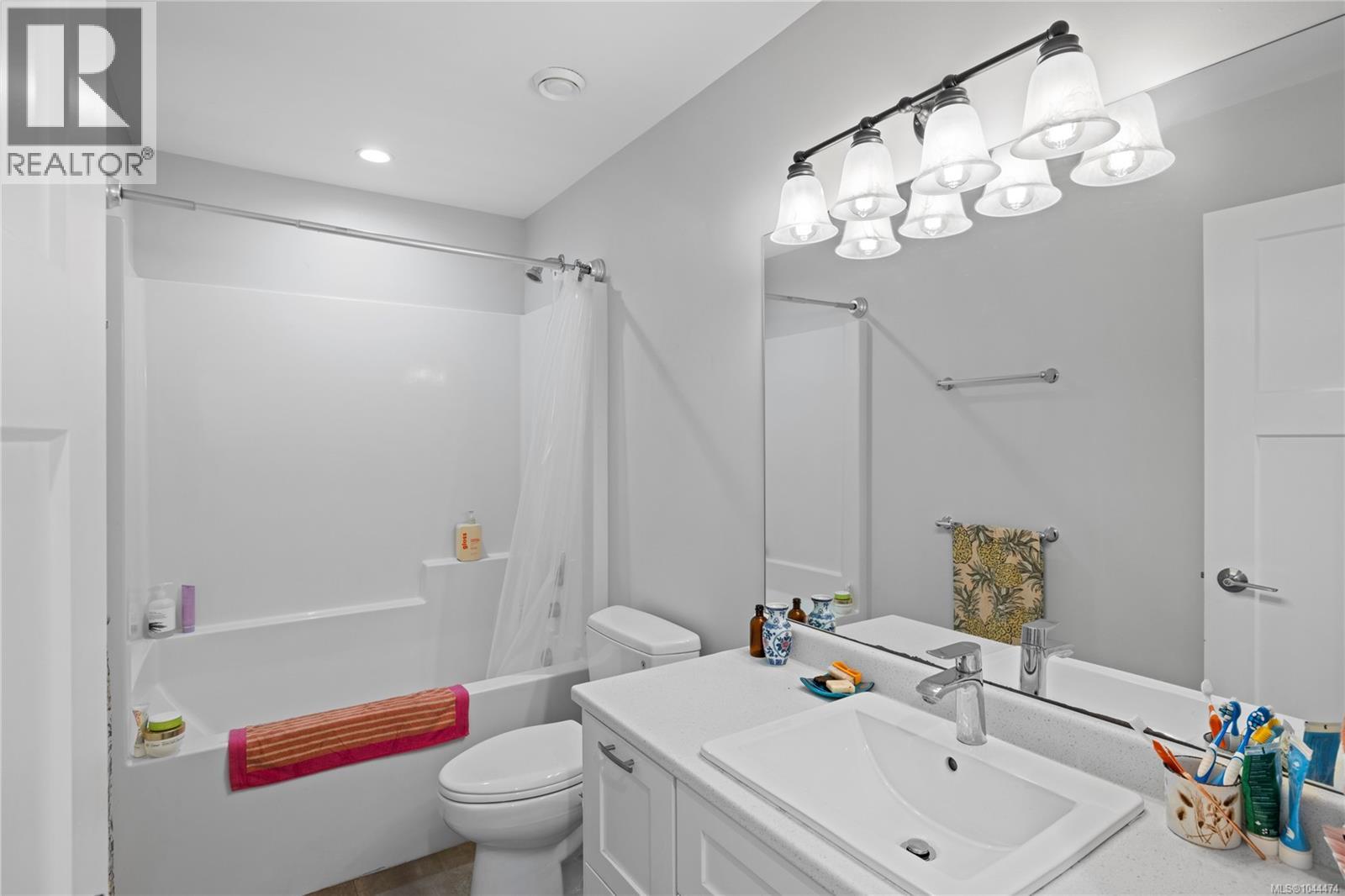 242 Sunningdale Rd E - Image 32