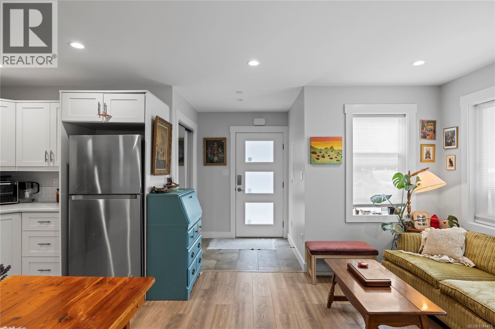 242 Sunningdale Rd E - Image 34