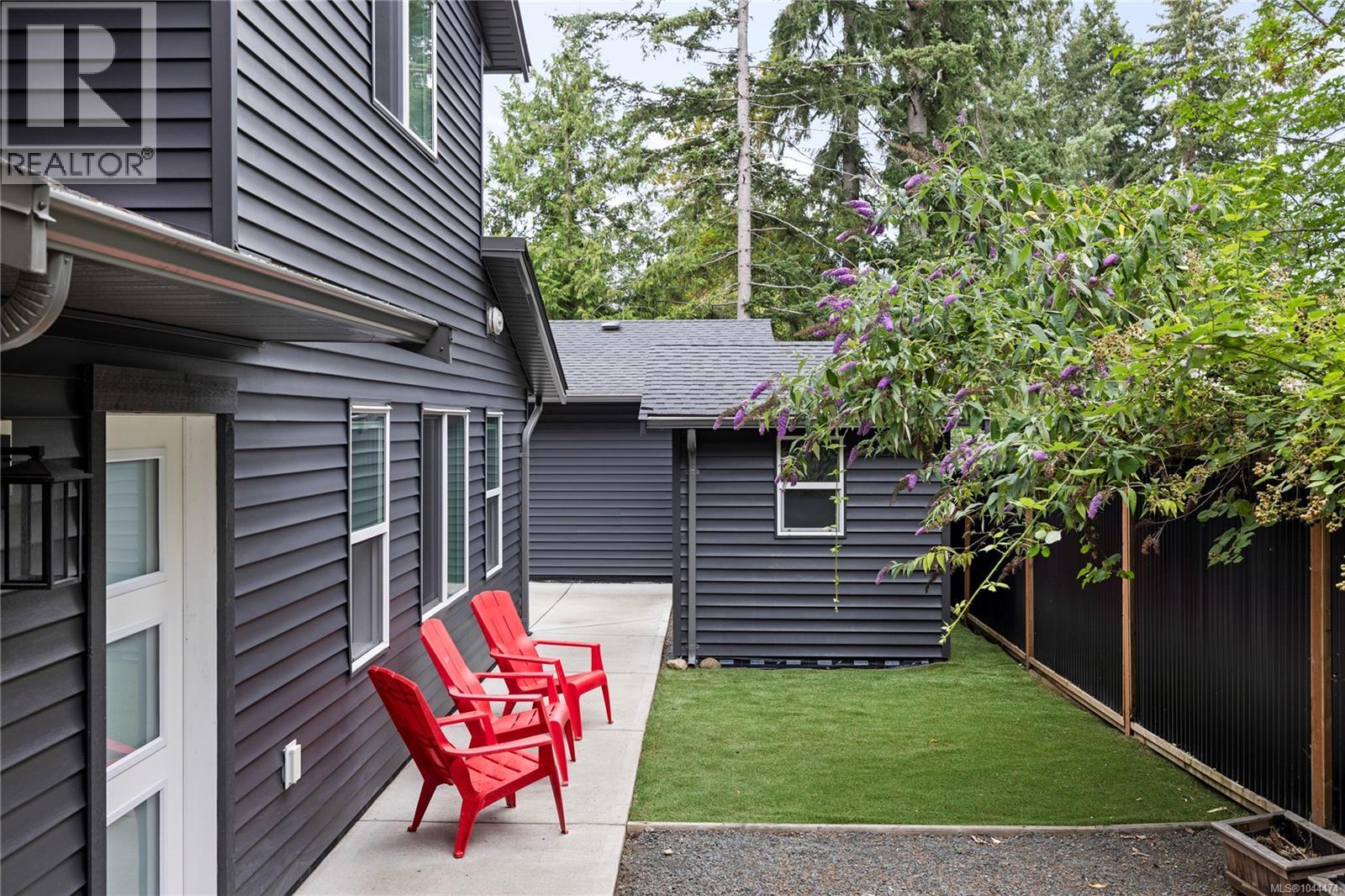 242 Sunningdale Rd E - 35