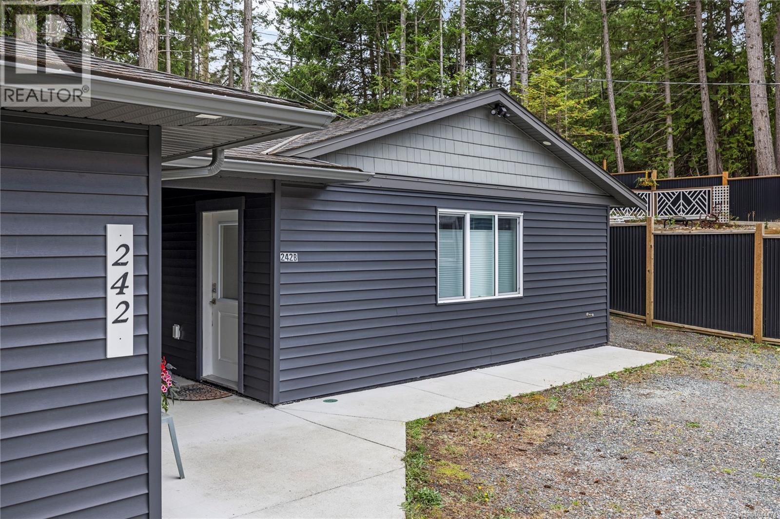 242 Sunningdale Rd E - Image 36