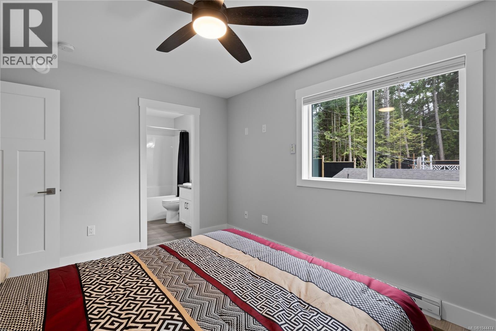 242 Sunningdale Rd E - 42