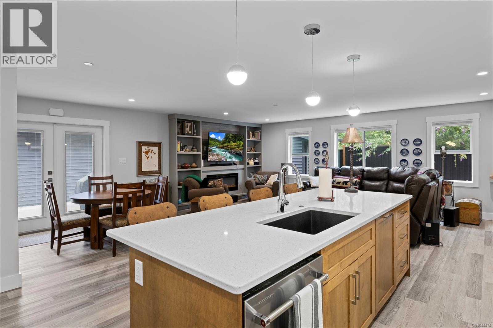 242 Sunningdale Rd E - Image 45