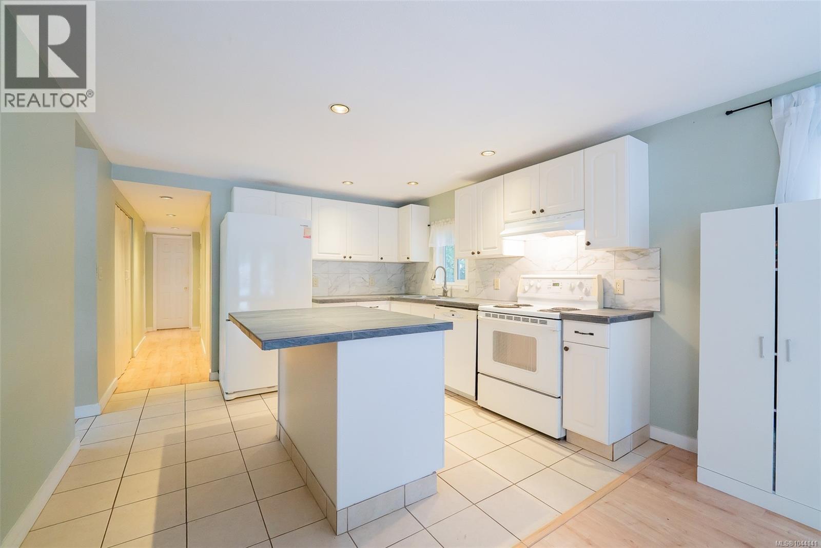#22 1310 Spruston Rd - 3