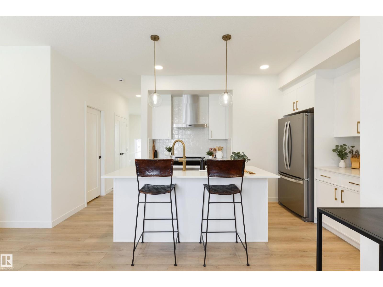 323 RANKIN DR - 7