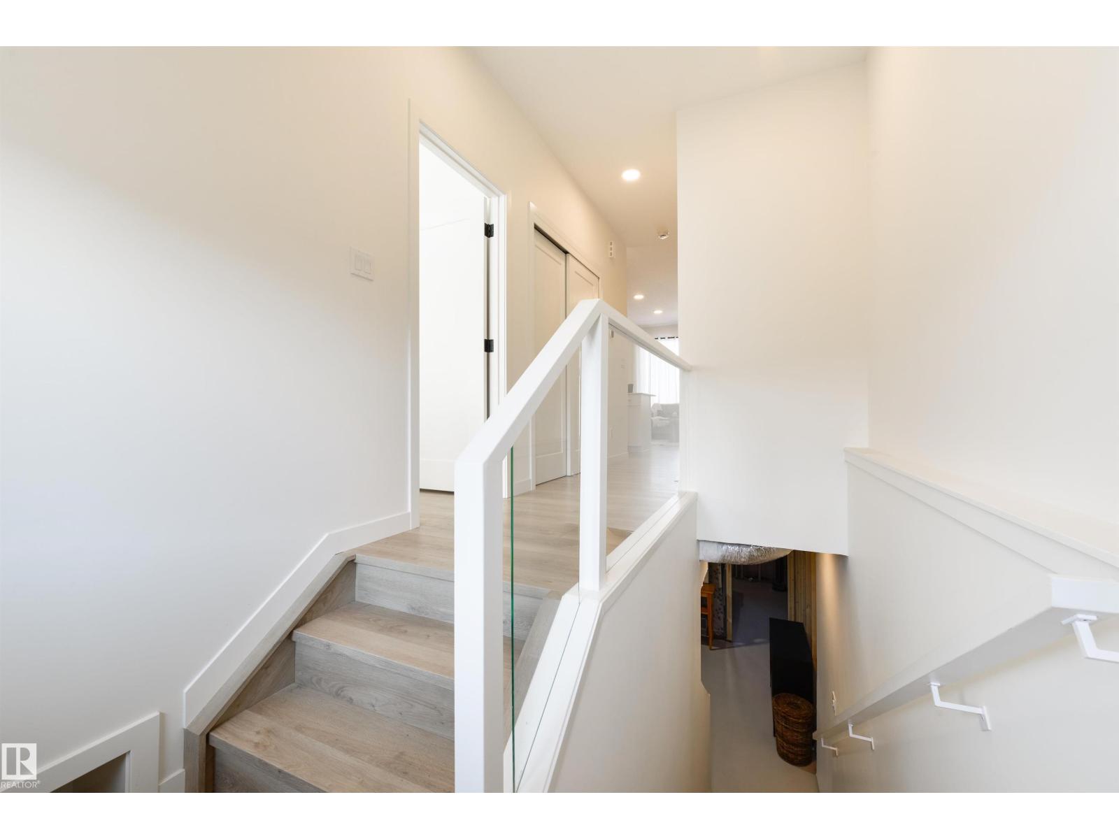 323 RANKIN DR - 24