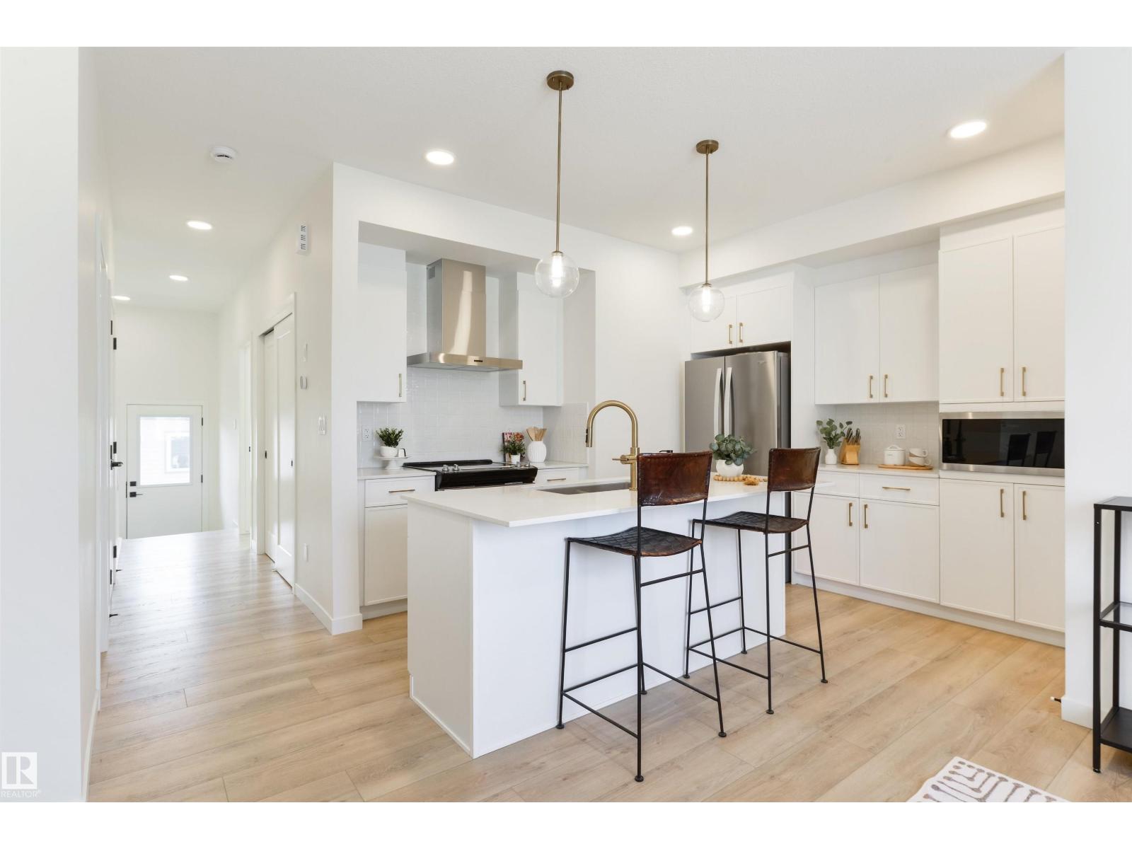 323 RANKIN DR - 2