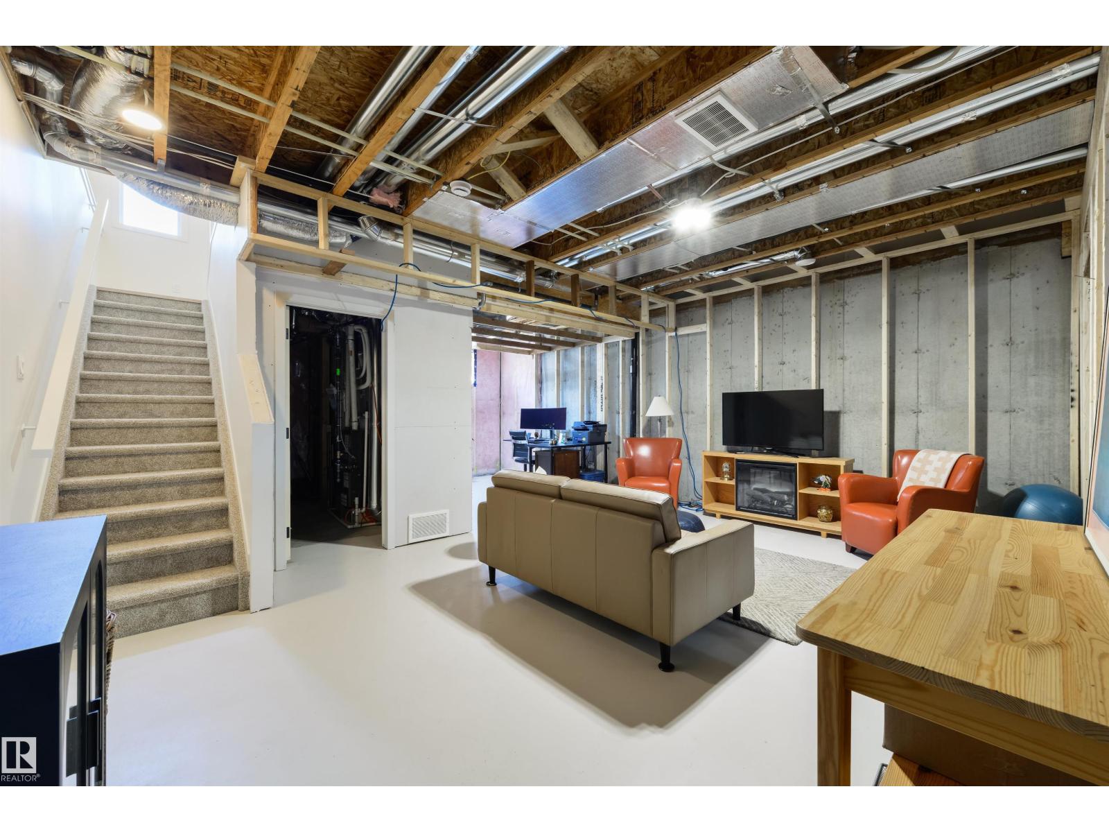 323 RANKIN DR - 25