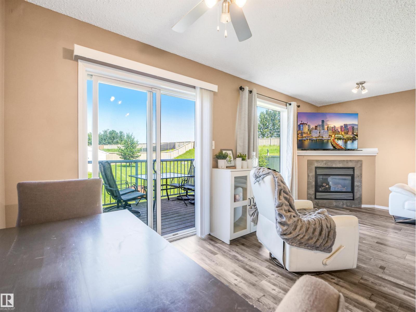 3635 11 ST NW - 23