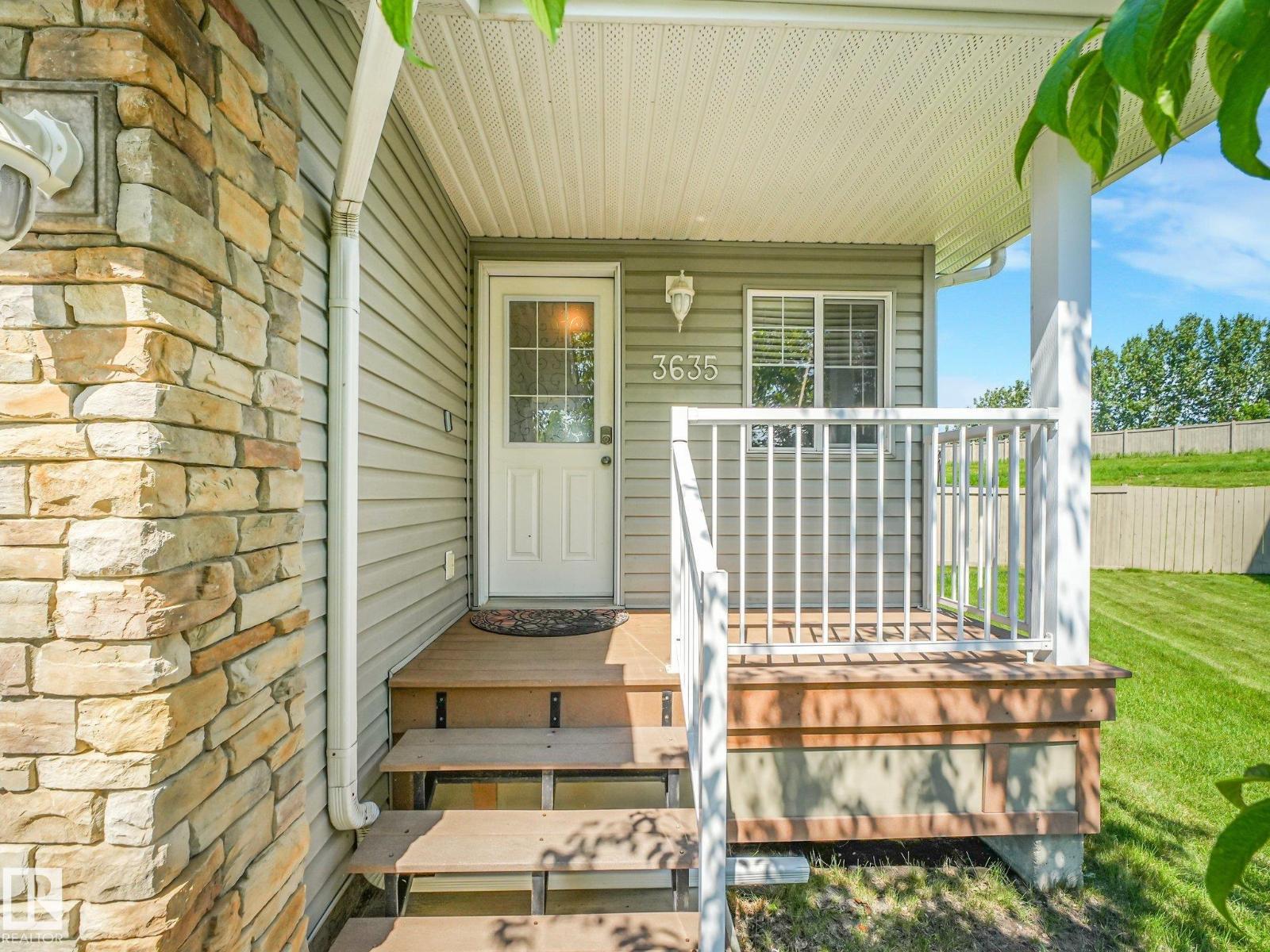 3635 11 ST NW - 12