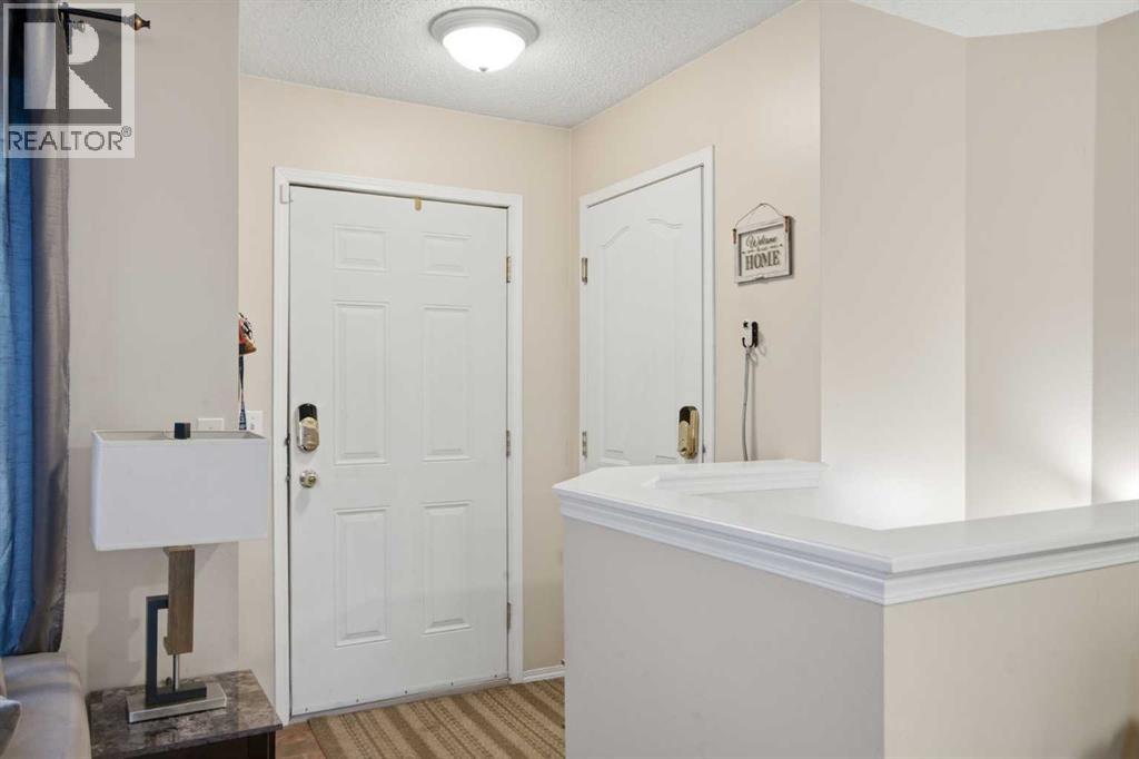 109 Canoe Square SW, Canals, Airdrie photo 5