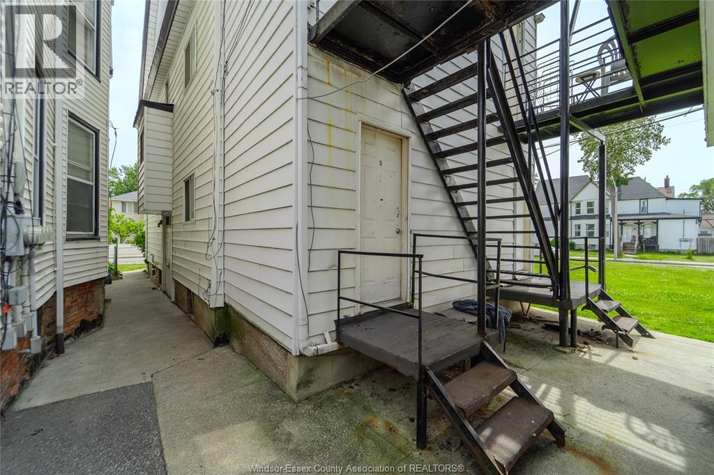 533 Church STREET - 11