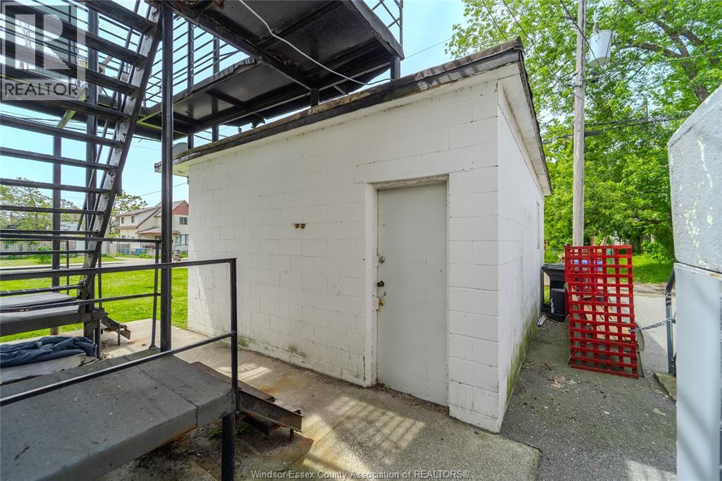 533 Church STREET - 12