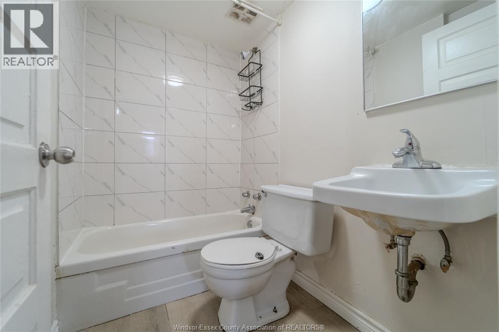 533 Church STREET - 28