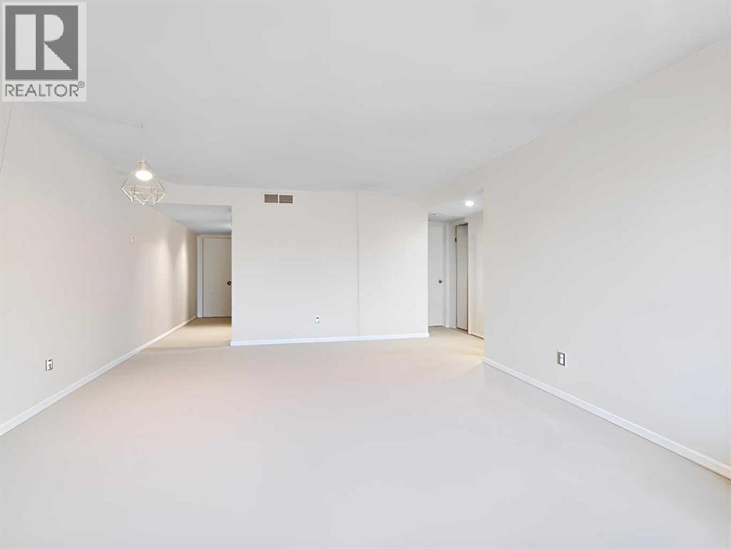 #205 1625 14 Avenue SW - 4