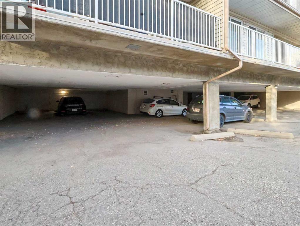 #205 1625 14 Avenue SW - 19