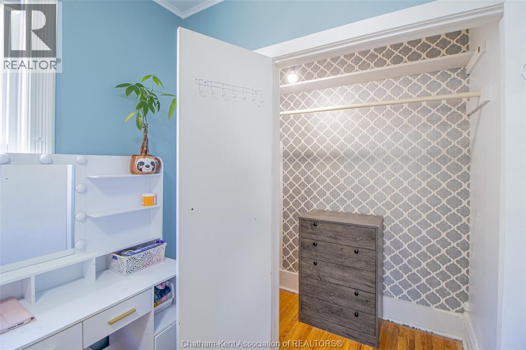 16 Sheldon AVENUE - 18