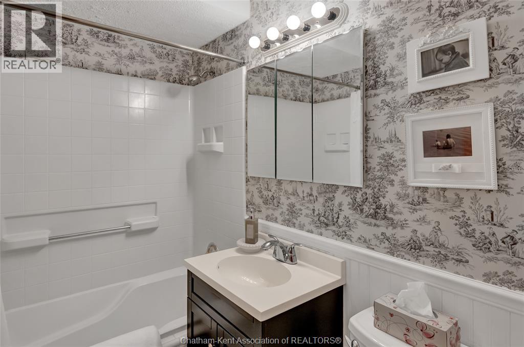 146 Canterbury STREET - 26