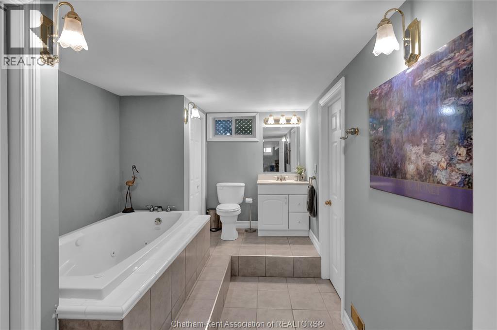 146 Canterbury STREET - 36